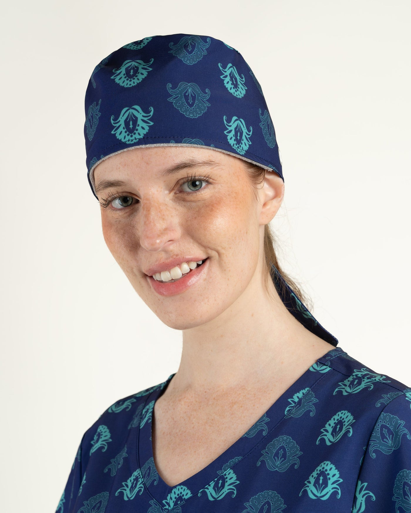 GORRO UNISEX CLÍNICO MANTRA