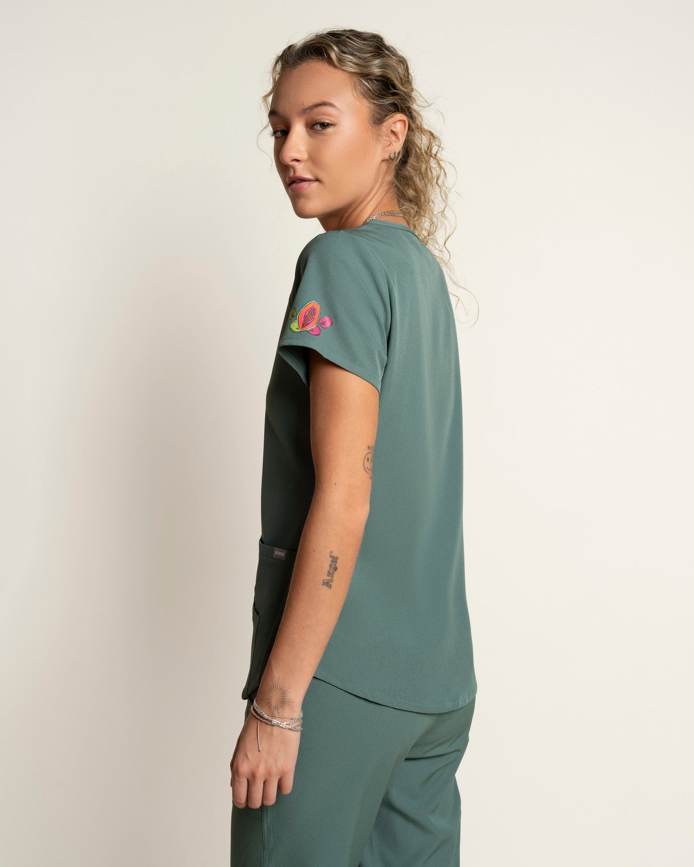 TOP MUJER WONDER JUNGLE