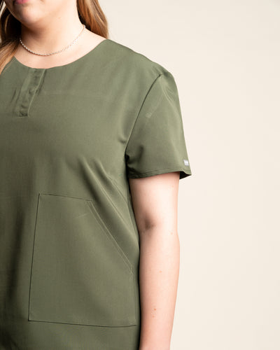 TOP MUJER CURVE MILITARY
